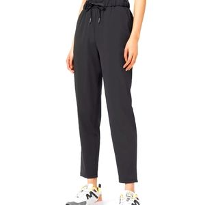 Lululemon On the Fly Jogger
